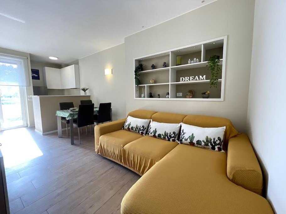 Elegante Appartamento Milano Linate Екстериор снимка